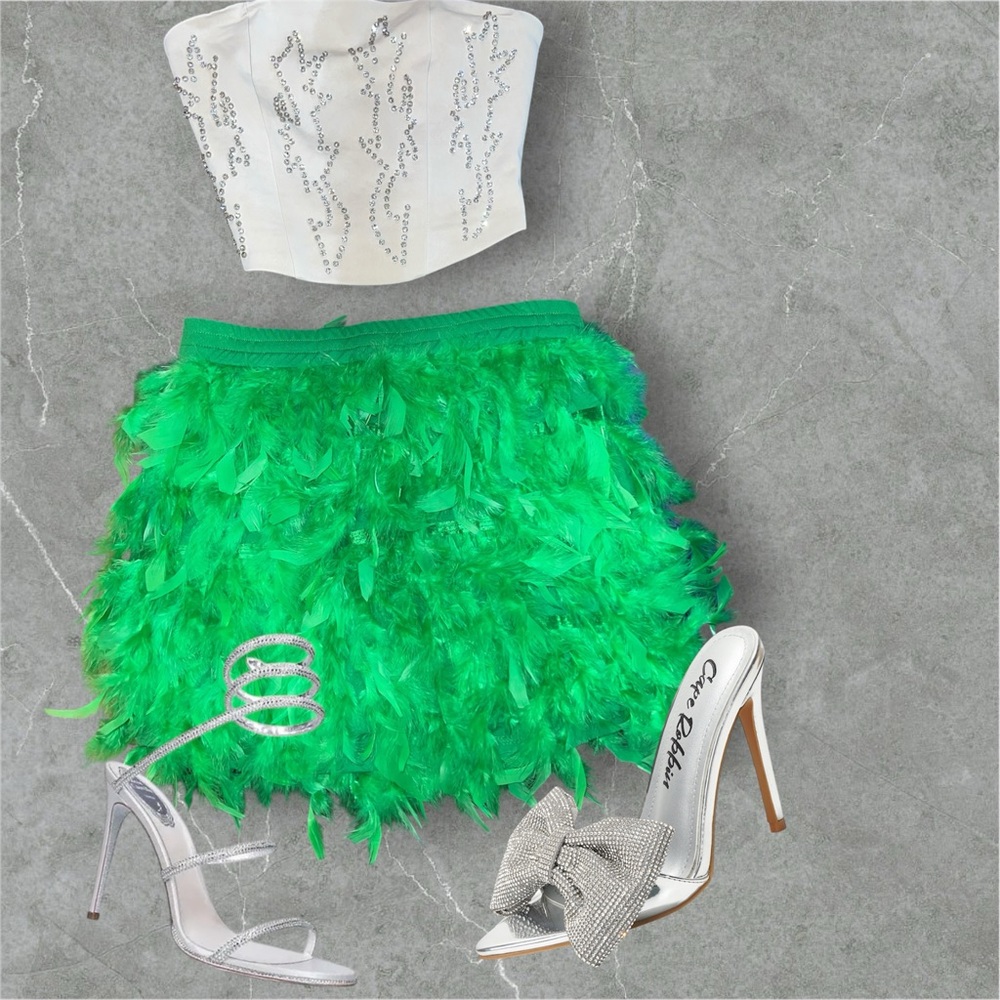 Green Feathered Mini Skirt - Picture 7 of 7
